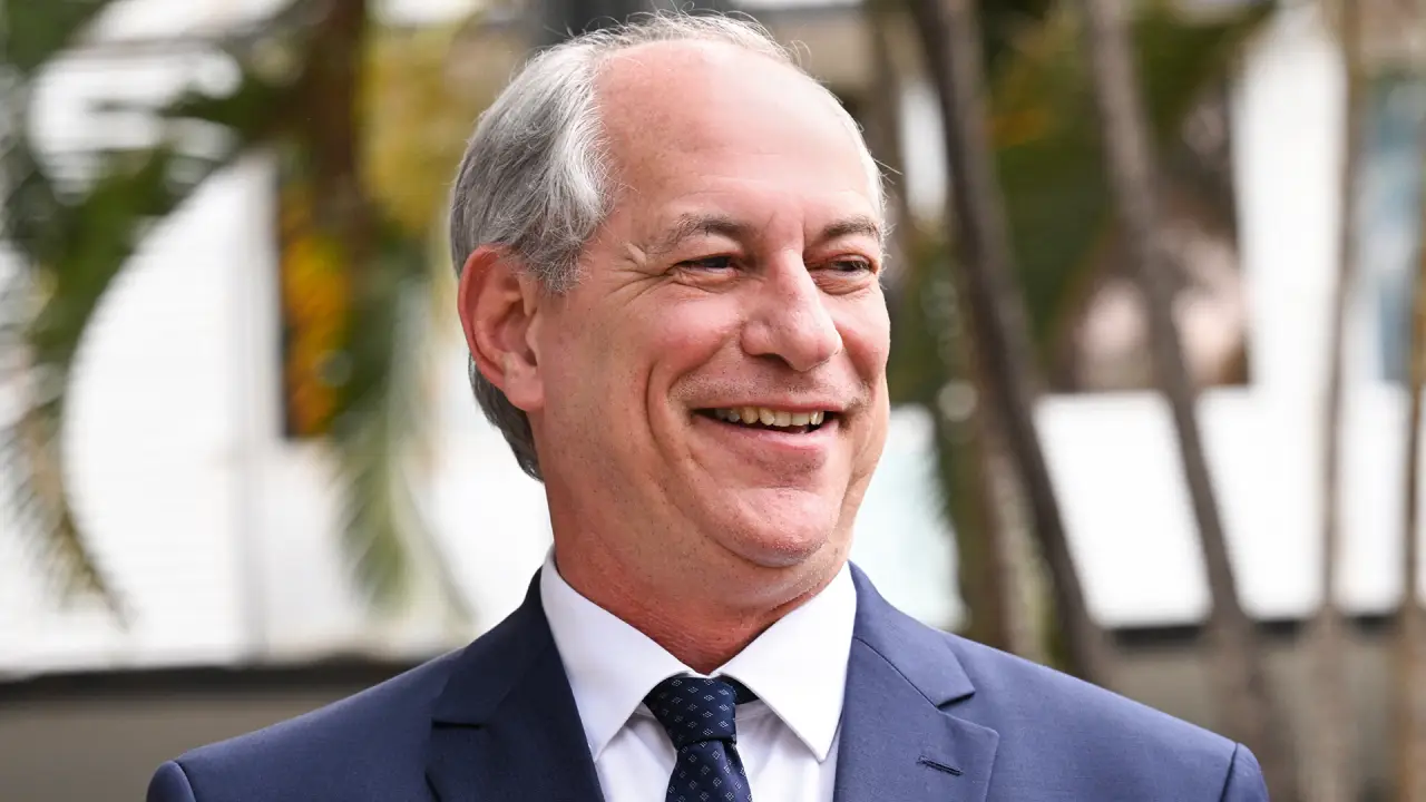 Ciro Gomes dá indícios de que pode disputar governo do estado em 2026