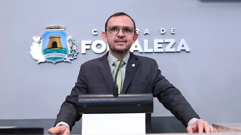 Renatinho Soares é empossado para mandato na Câmara de Fortaleza