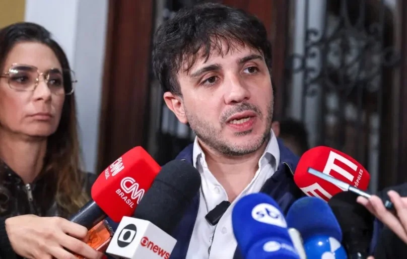 Toffoli suspende análise de candidatura de Renan Santos à Presidência na Justiça Eleitoral