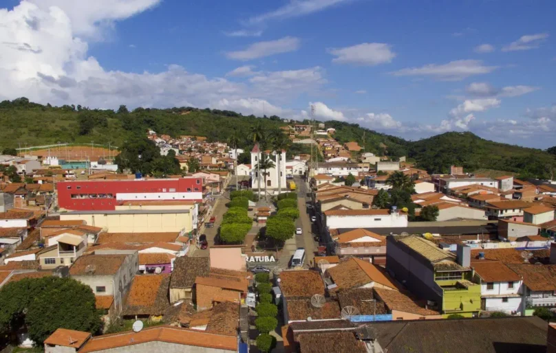 Com 14 cidades com mais eleitores que habitantes, mapa eleitoral do Ceará diverge do populacional