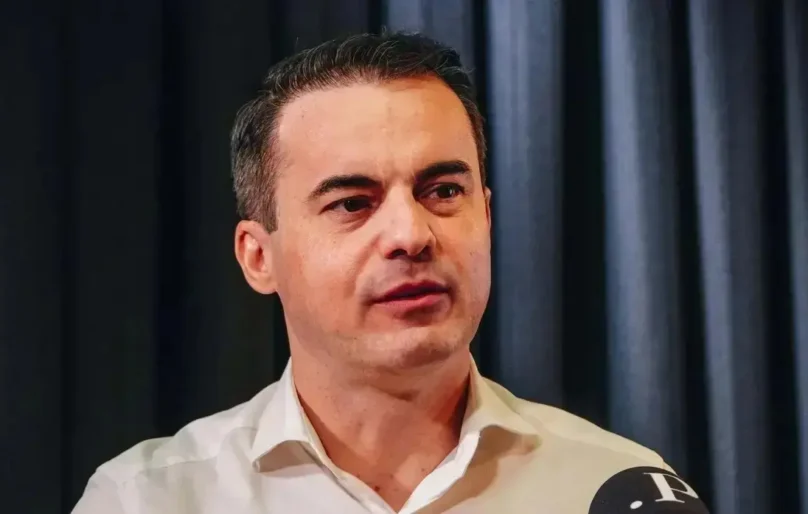 TRE-CE ordena retirada de post de Capitão Wagner por propaganda antecipada e uso de IA sem rotulagem