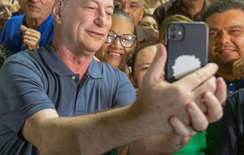 Ciro Gomes promete fortalecer turismo e critica segurança no Ceará
