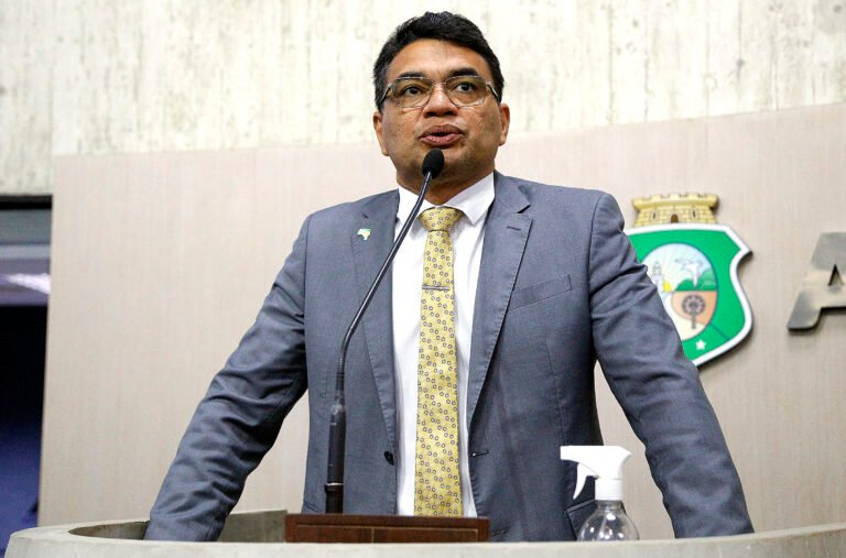 Sargento Reginauro assume vaga no Senado durante licença de Eduardo Girão