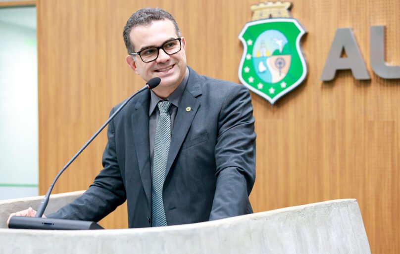 Simão Pedro inaugura comitê e abre campanha em Fortaleza na próxima terça-feira (18)