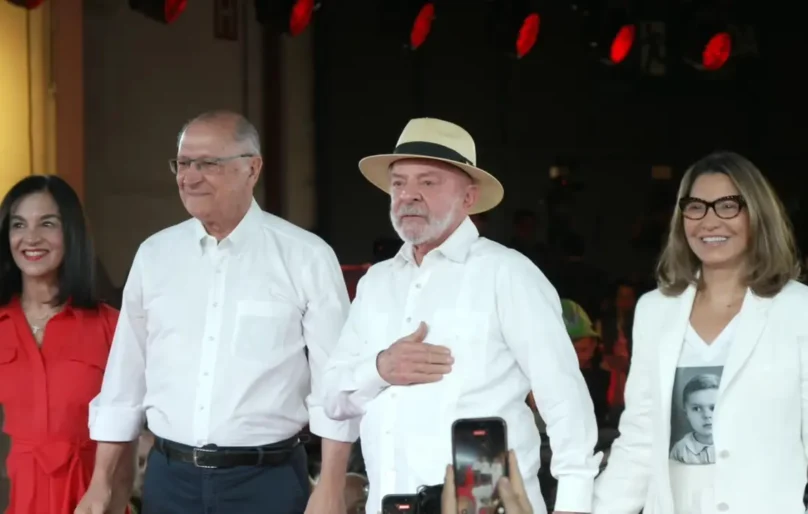Lula oficializa candidatura pela reeleição à Presidência em convenção do PT