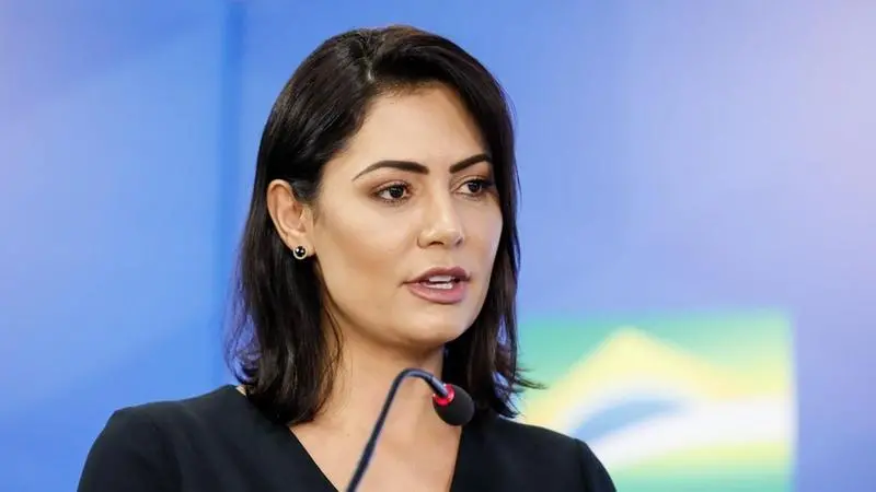 Michelle Bolsonaro é internada em hospital na véspera de lançar candidatura ao Senado
