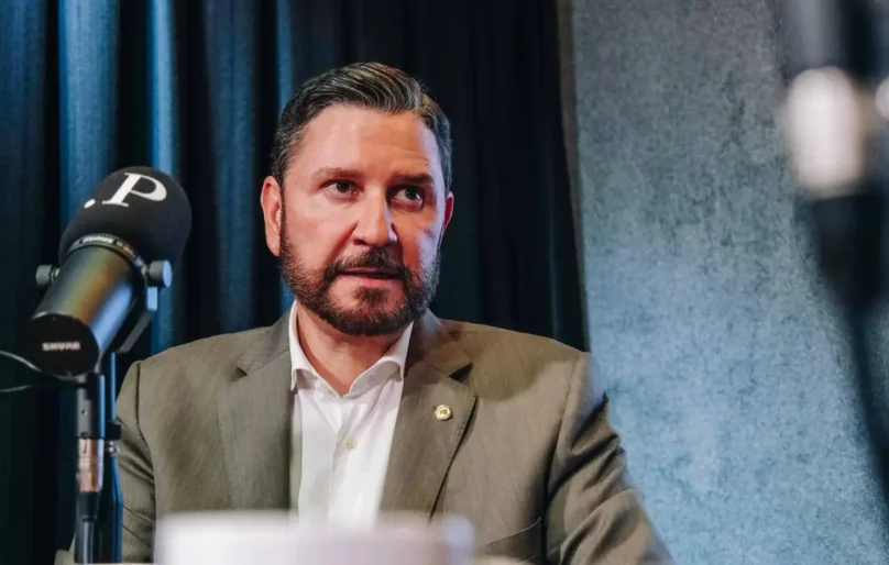 Aldigueri desiste de concorrer a deputado federal e tentará reeleição como estadual