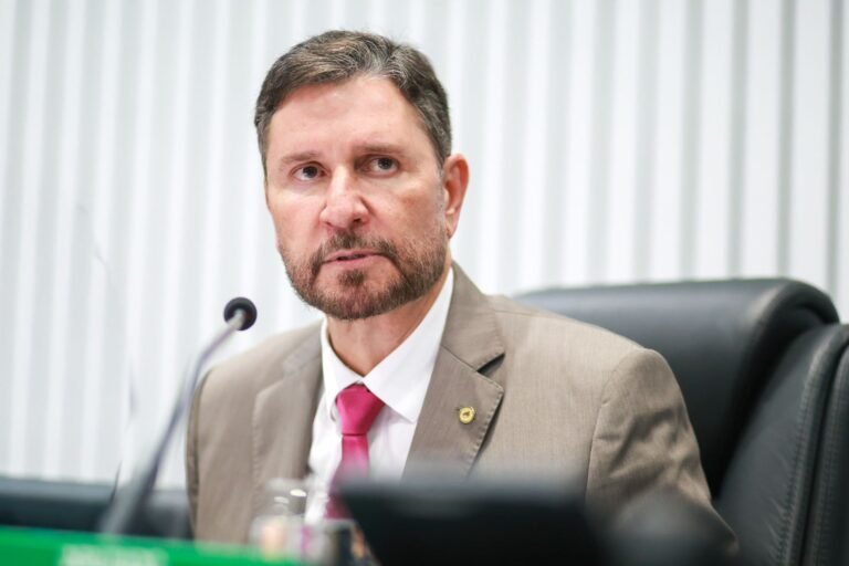 Romeu Aldigueri anuncia apoio de Kátia Rodrigues à sua candidatura