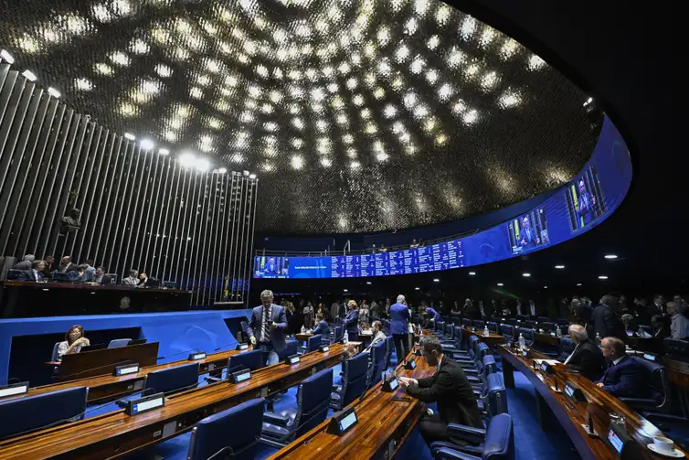 Senado aprova programa para reduzir dependência brasileira de fertilizantes