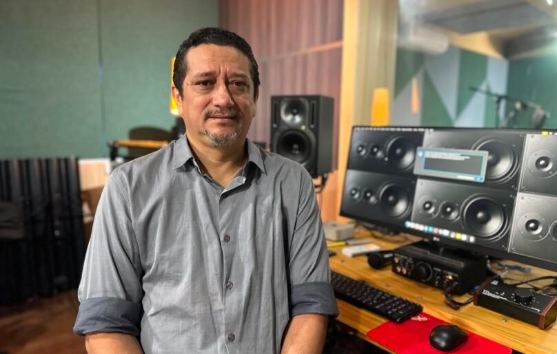 Como nasce um jingle eleitoral? Música precisa traduzir candidato em poucos segundos