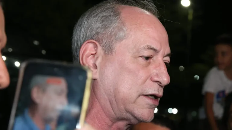 Ciro evita apoio nacional e fala em voto livre: ‘Eu tenho eleitor do Lula, do Bolsonaro, do Caiado’