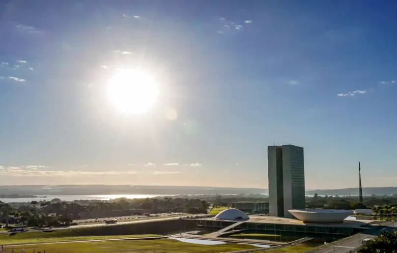 Com fim da escala 6×1 na pauta, Congresso inicia última semana de esforço concentrado antes da eleição