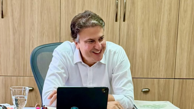 Camilo pede apoio de prefeitos na campanha de Elmano: “Arregacem as mangas”