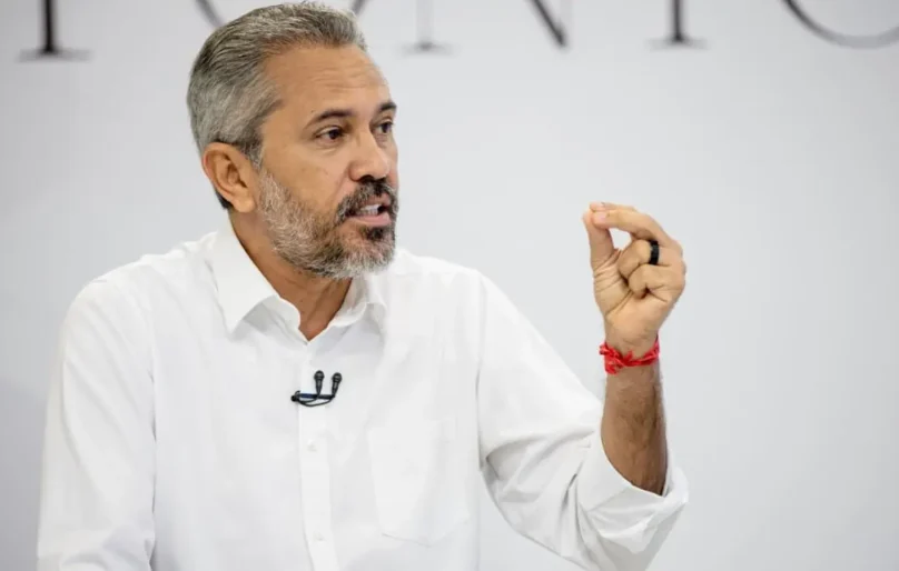 Pesquisa Quaest CE: 50% dos entrevistados afirmam que Elmano merece ser reeleito