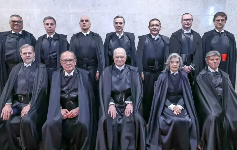 Entenda por que ministros do STF usam toga durante sessões