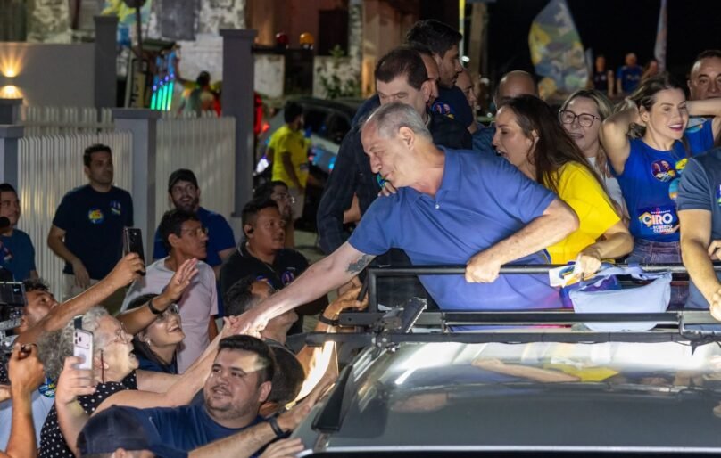 Em Russas, Ciro promete duplicar áreas irrigadas e ampliar apoio a produtores