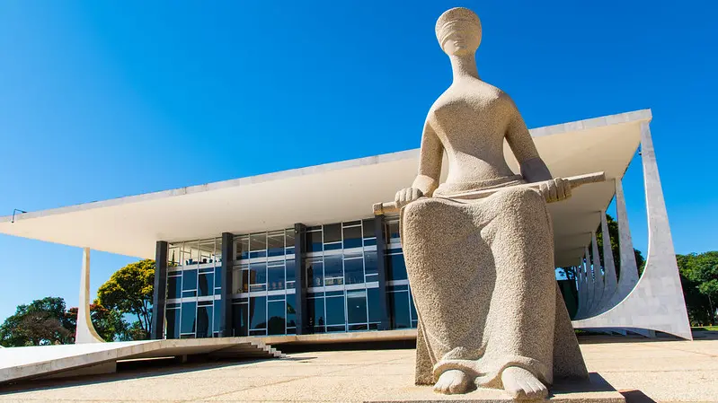 Fachin cancela sessão do STF em meio à crise entre ministros da Corte