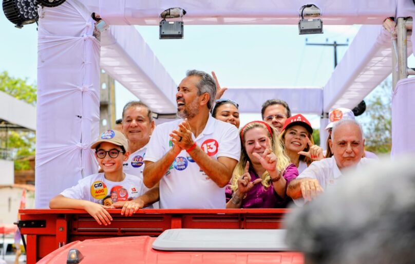 Justiça Eleitoral suspende decisão que retirou 29 minutos da propaganda de Elmano