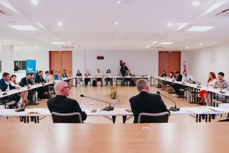 Bispos alertam contra uso de igrejas como palanque eleitoral e cobram voto consciente
