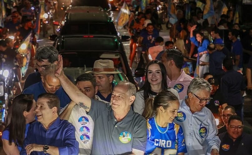 Ciro Gomes participa de carreatas no Cariri, no domingo (20)