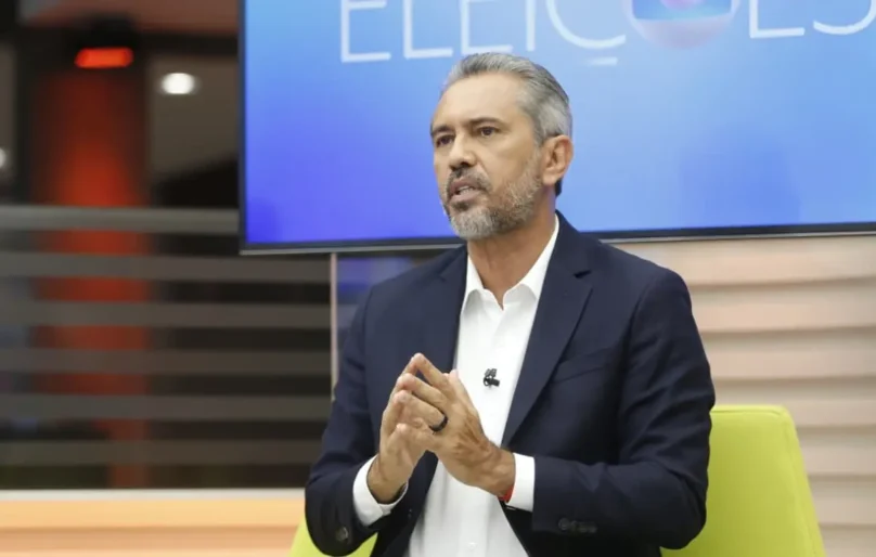 Justiça barra inserção do PT que compara Ciro a Bolsonaro e retira 29 minutos de Elmano da TV