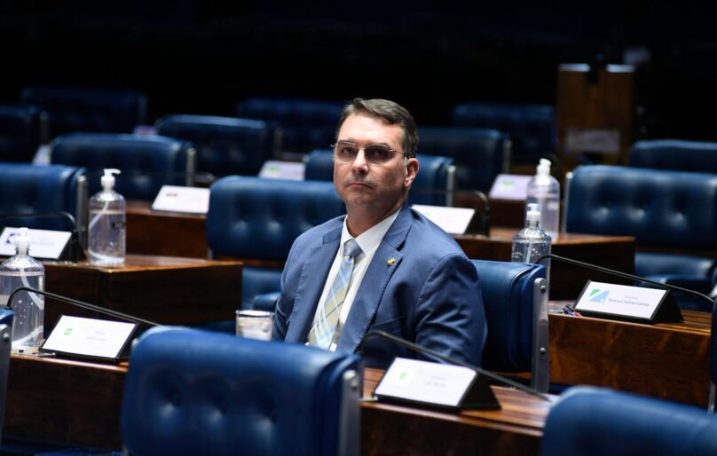 Pagamentos de Vorcaro a “Dark Horse” foram superiores ao admitido por Flávio, revela revista