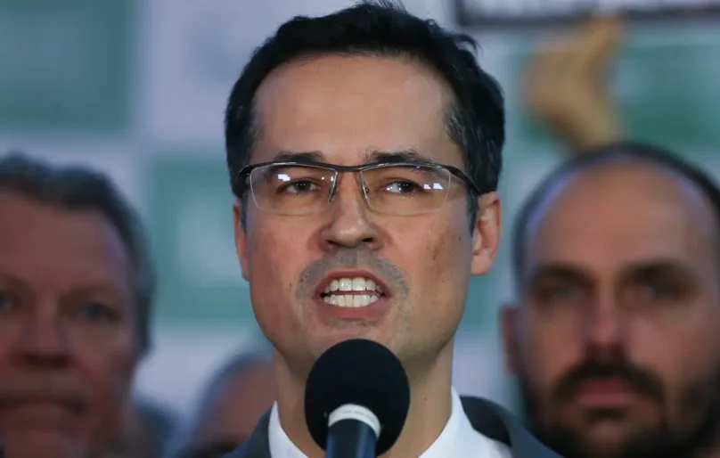 Maioria do TSE mantém suspensão da campanha de Deltan ao Senado do PR