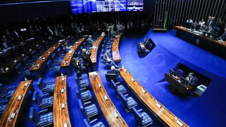 Em 40 anos, somente uma mulher cearense foi eleita para o Senado Federal