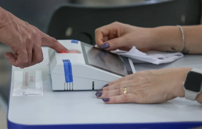 Zanin informa que prorrogação de votação é válida apenas para urnas ainda abertas