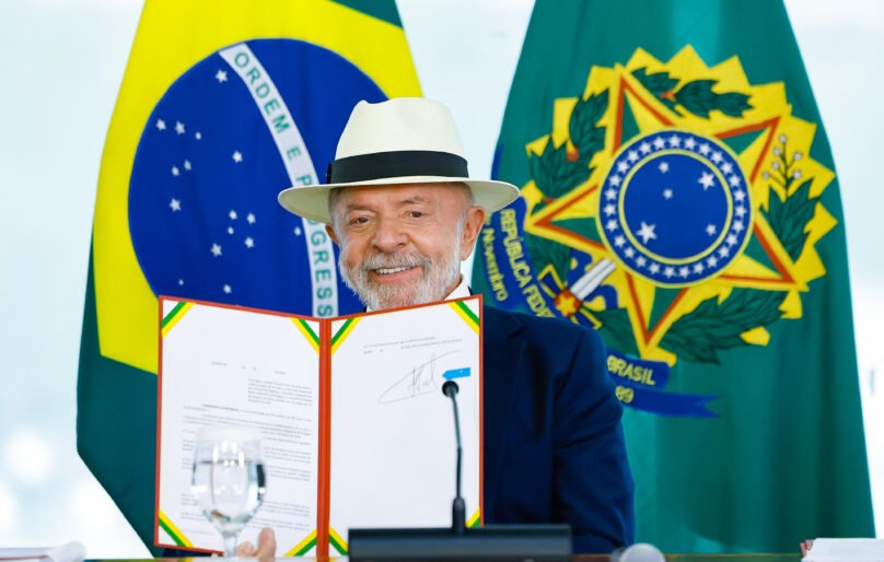 Manifesto suprapartidário em defesa da reeleição de Lula ganha adesão de empresários