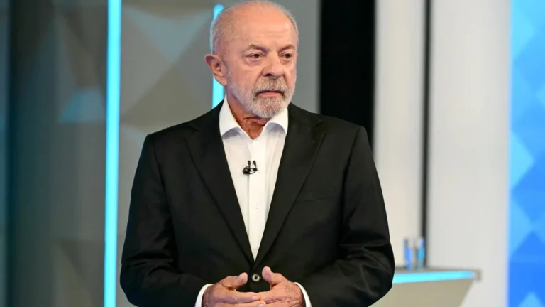Lula diz que Flávio ‘não se importa’ com pessoas passando fome: ‘Ele não sabe o que é’