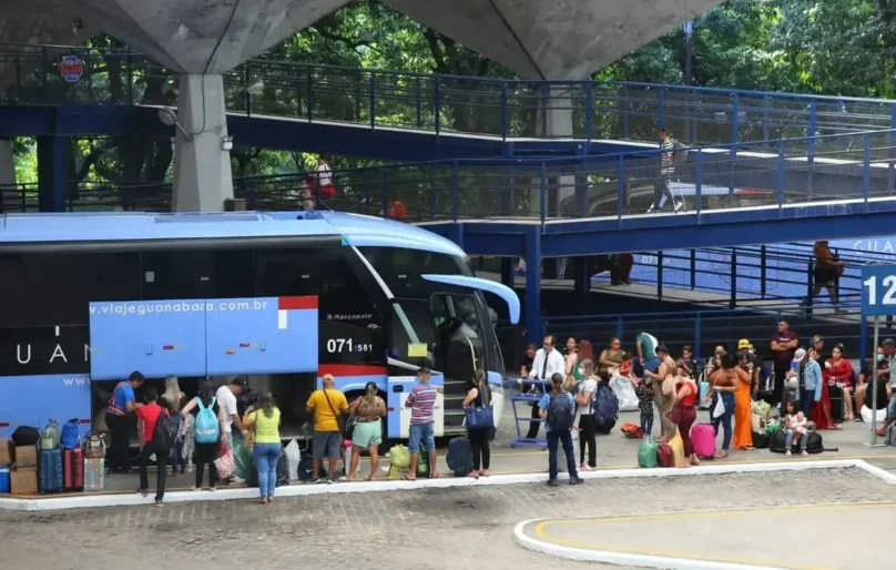 Eleitores relatam dificuldade para obter passagens gratuitas no CE; Arce orienta insistir na busca