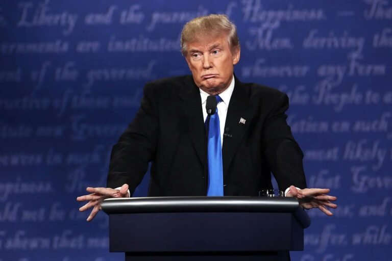 Trump diz, sem provas, que eleição no Brasil ‘pareceu fraudada’ e afirma que gosta de Lula