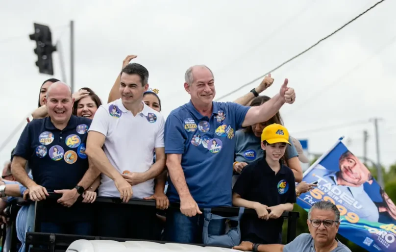 Ciro faz último ato de campanha em Fortaleza e defende projeto pela erradicação da miséria