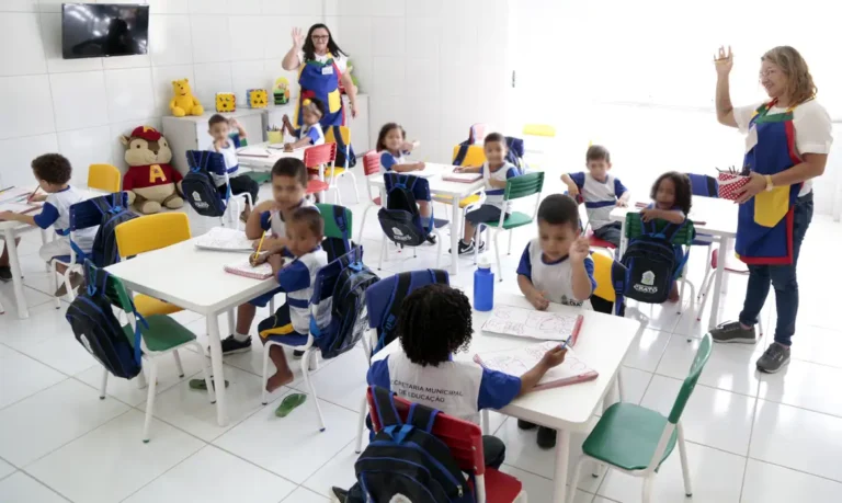 Recife abre 34 creches neste domingo (25) para acolher filhos de eleitores durante votação