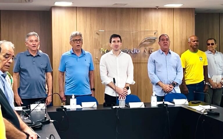 Após disputa eleitoral, Luiz Gastão assume vice-presidência da Fecomércio-CE