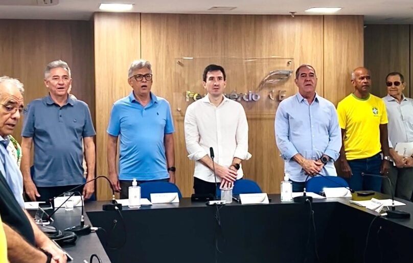 Após disputa eleitoral, Luiz Gastão assume vice-presidência da Fecomércio-CE