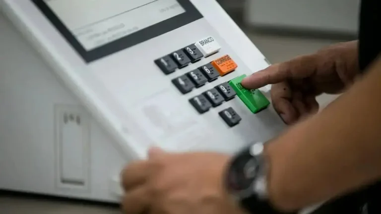 TSE já havia divulgado resultados de 4 seções no CE quando votação foi prorrogada; veja placar