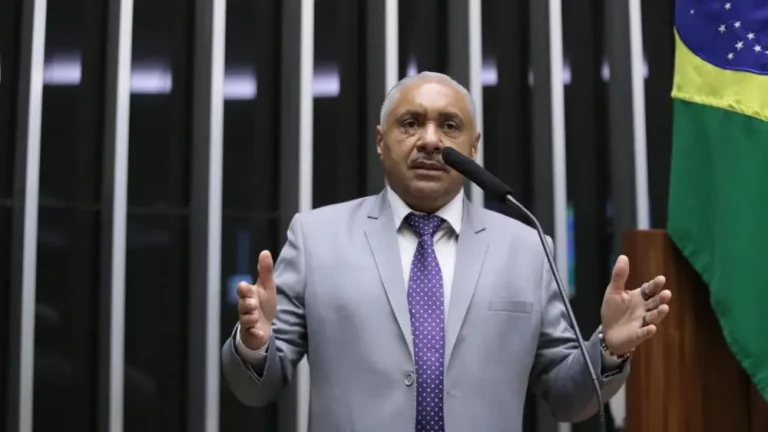 Tiririca se pronuncia após derrota como candidato a deputado pelo Ceará: ‘Acho que brinquei muito’