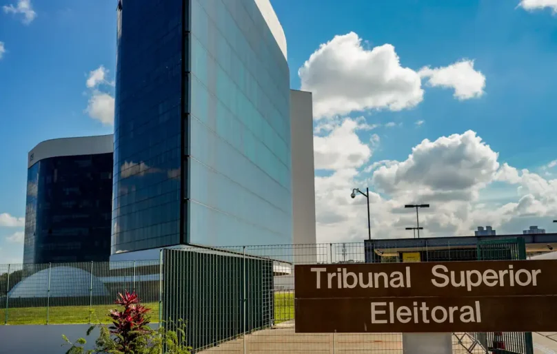 Campanha de Lula aciona TSE por “seletividade” da Meta para favorecer Flávio
