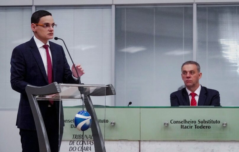 TCE aprova com ressalvas contas de Elmano de Freitas referentes a 2025